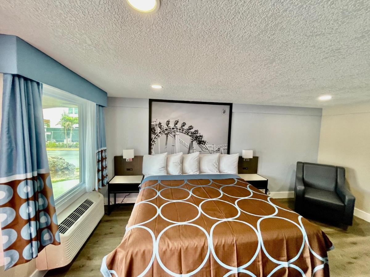 Super 8 By Wyndham Kissimmee-Orlando Hotel Four Corners Eksteriør billede