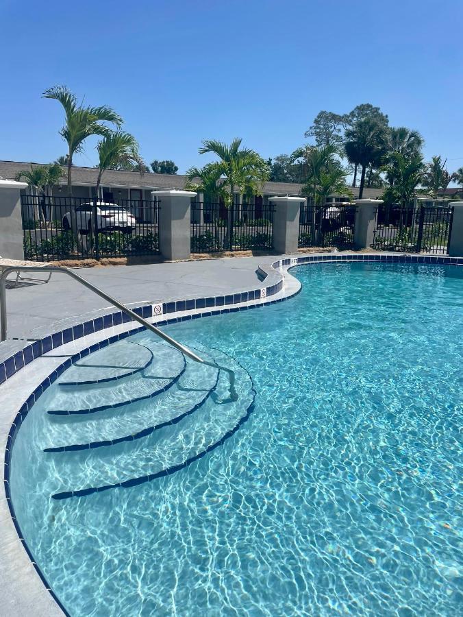 Super 8 By Wyndham Kissimmee-Orlando Hotel Four Corners Eksteriør billede