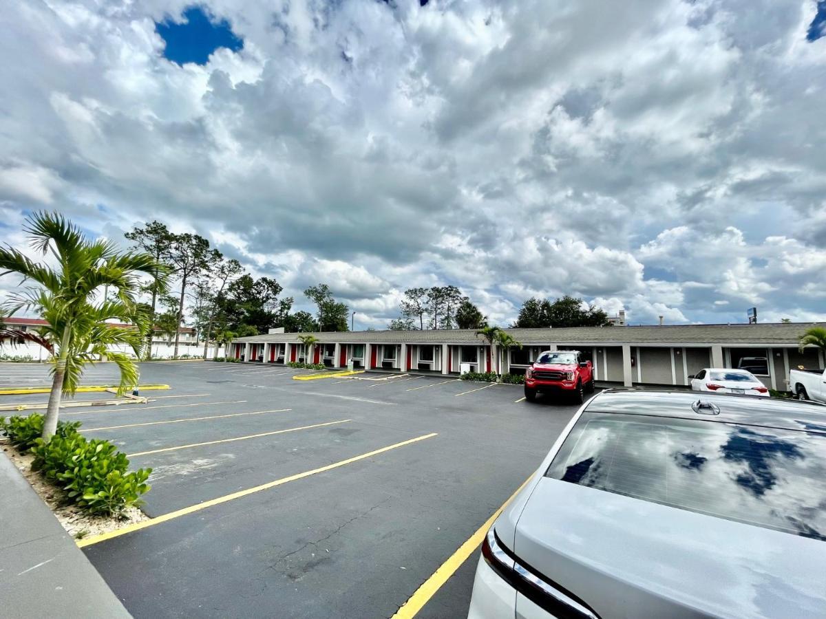 Super 8 By Wyndham Kissimmee-Orlando Hotel Four Corners Eksteriør billede